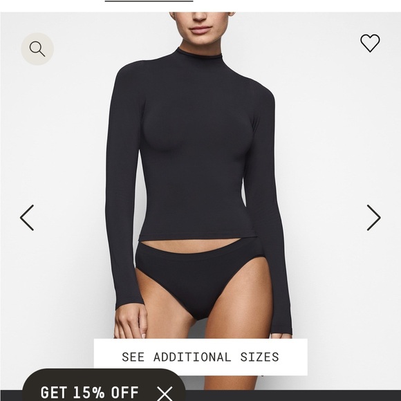 SKIMS Tops - NWT Skims Soft Smoothing Seamlessss Turtleneck Top/ Smalll/ Black
